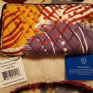 Vera Bradley RFID Georgia Wallet